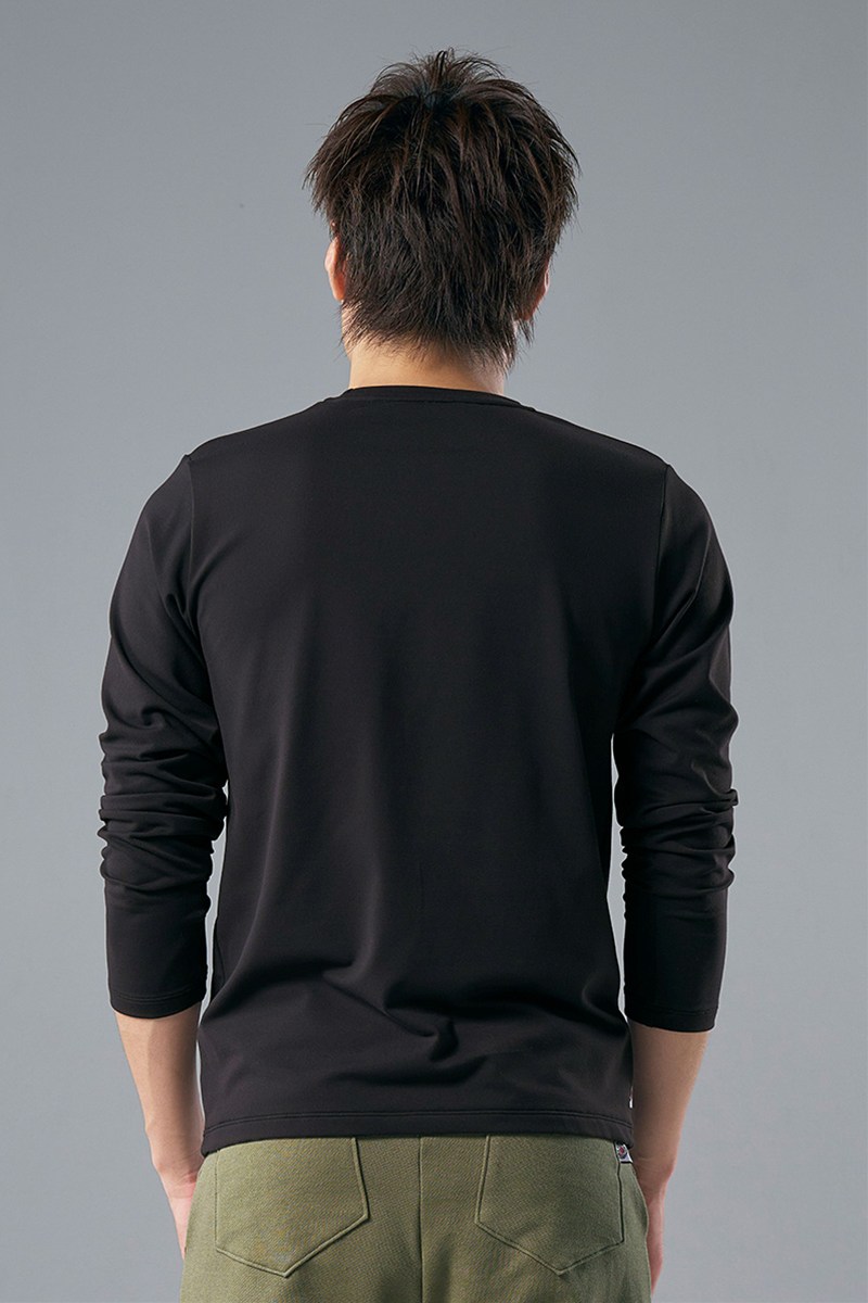 ロングスリーブユニセックスTシャツ ブラック/ピンク